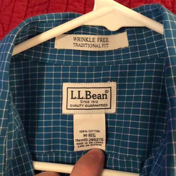 LL Bean Wrinkle Free button Down - Picture 2 of 3